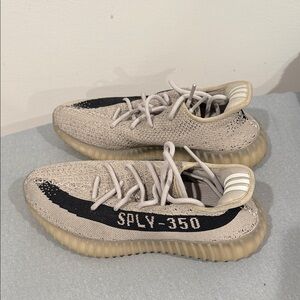 Yeezy Boost 350 V2 in Grey and Black